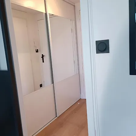 Kleber Apartment